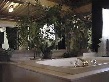 The Mansion Bed & Breakfast 2*
